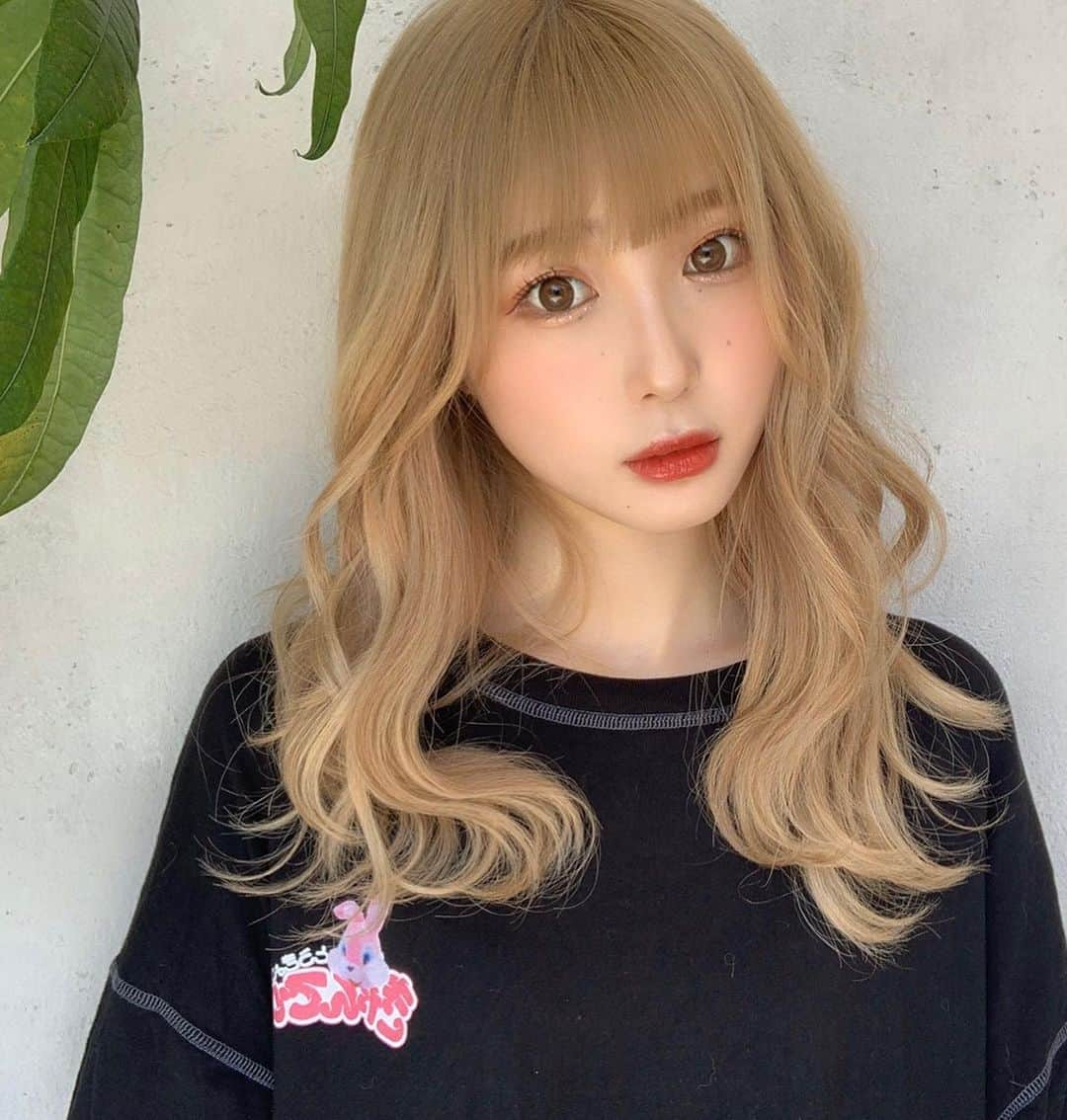 ふくれなさんのインスタグラム写真 - (ふくれなInstagram)「ヘアセットしてもらった☺️ ハイトーンやっぱり好き🍊」6月17日 22時52分 - fukurena