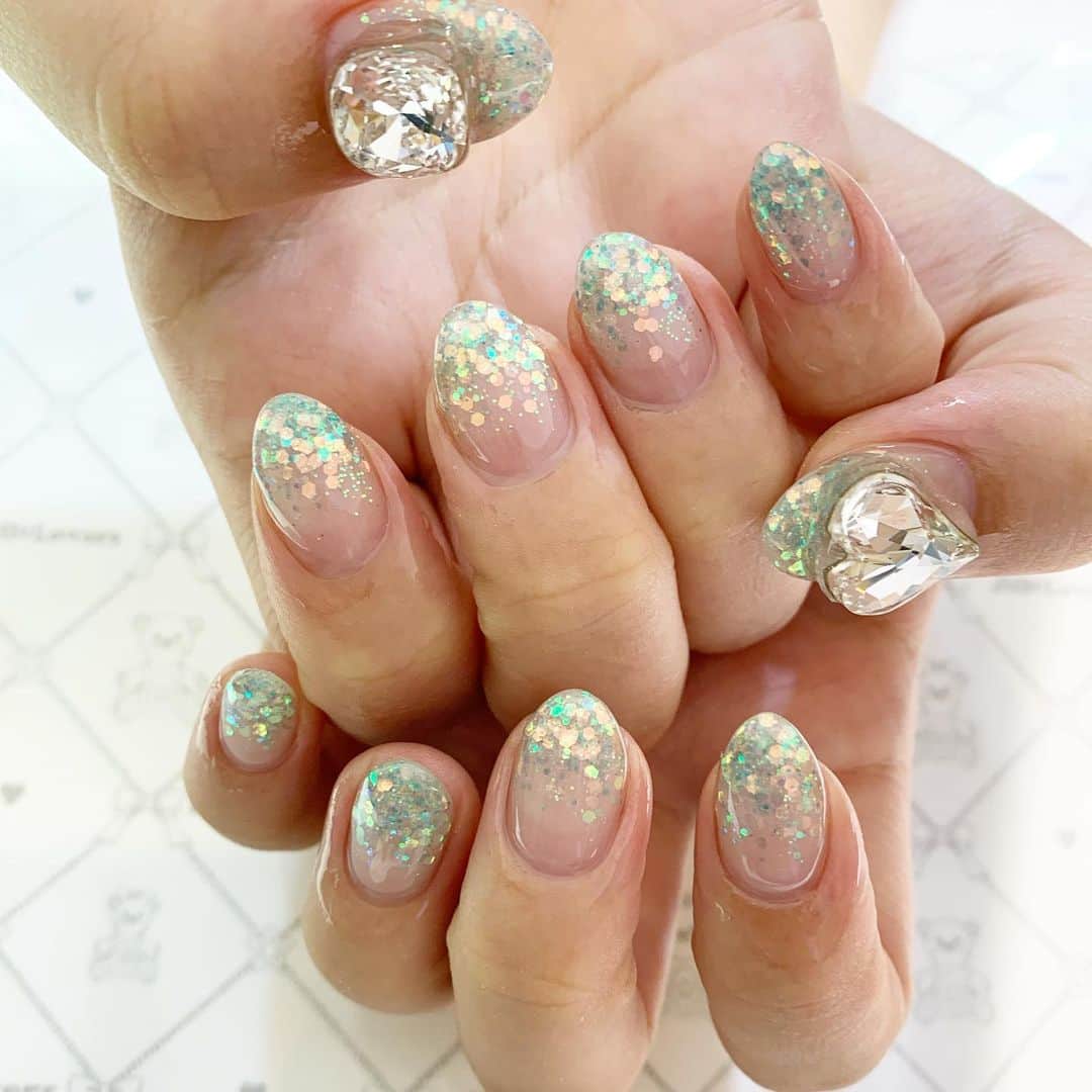 Jill&Loversのインスタグラム：「🐠 #jillandlovers #nail #nailart #paragel #gelneil#gel #ネイル #ネイルアート #me #look #love #かわいい」