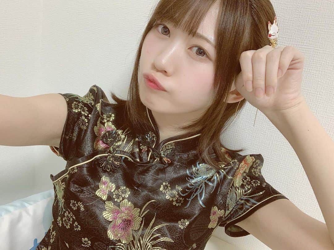 空野青空のインスタグラム：「センシティブニャンの脚フェチビームです(ﾟωﾟ)びびびっ⚡ . .  #おやすみなさい  #チャイナ #真楽曲派  #コスプレ #脚フェチ #ほくろ #足フェチ #ふともも #aonyan #あおにゃん #空野青空 #cosplay」