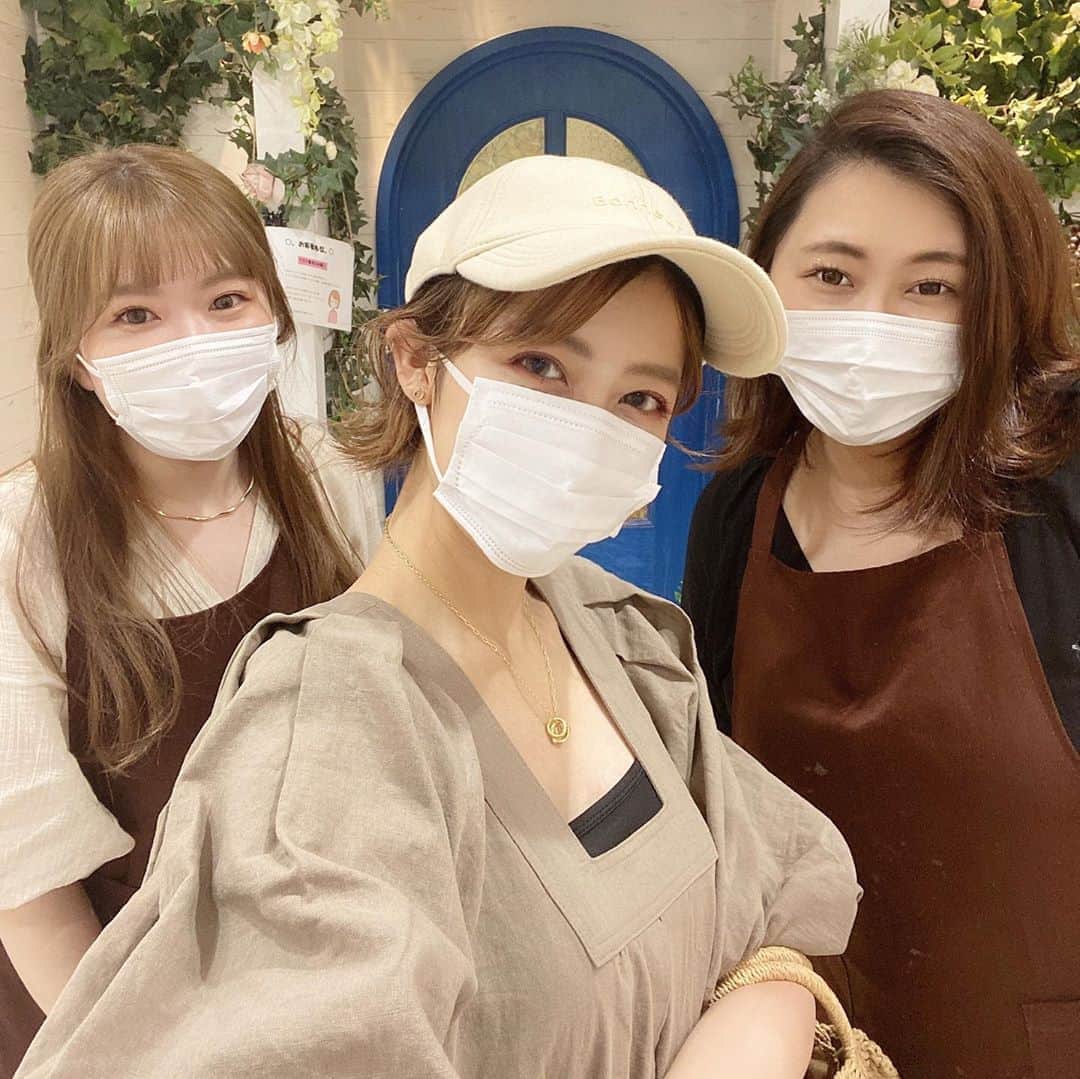 夏焼雅さんのインスタグラム写真 - (夏焼雅Instagram)「new💅🏻🍇🍬✨﻿ @parkbytokyo 🎠﻿ ﻿ Hand: @honda_parkbytokyo san﻿ Foot: @nagisa_parkbytokyo san﻿ ありがとうございました♡﻿ やっぱnailするとモチベ上がる💖﻿ ﻿ #みやフク﻿ @alexiastam_official  この前ストーリーにアップしていたお洋服♪﻿ 大人かわいいワンピ♡」6月17日 23時20分 - miyaaa0825