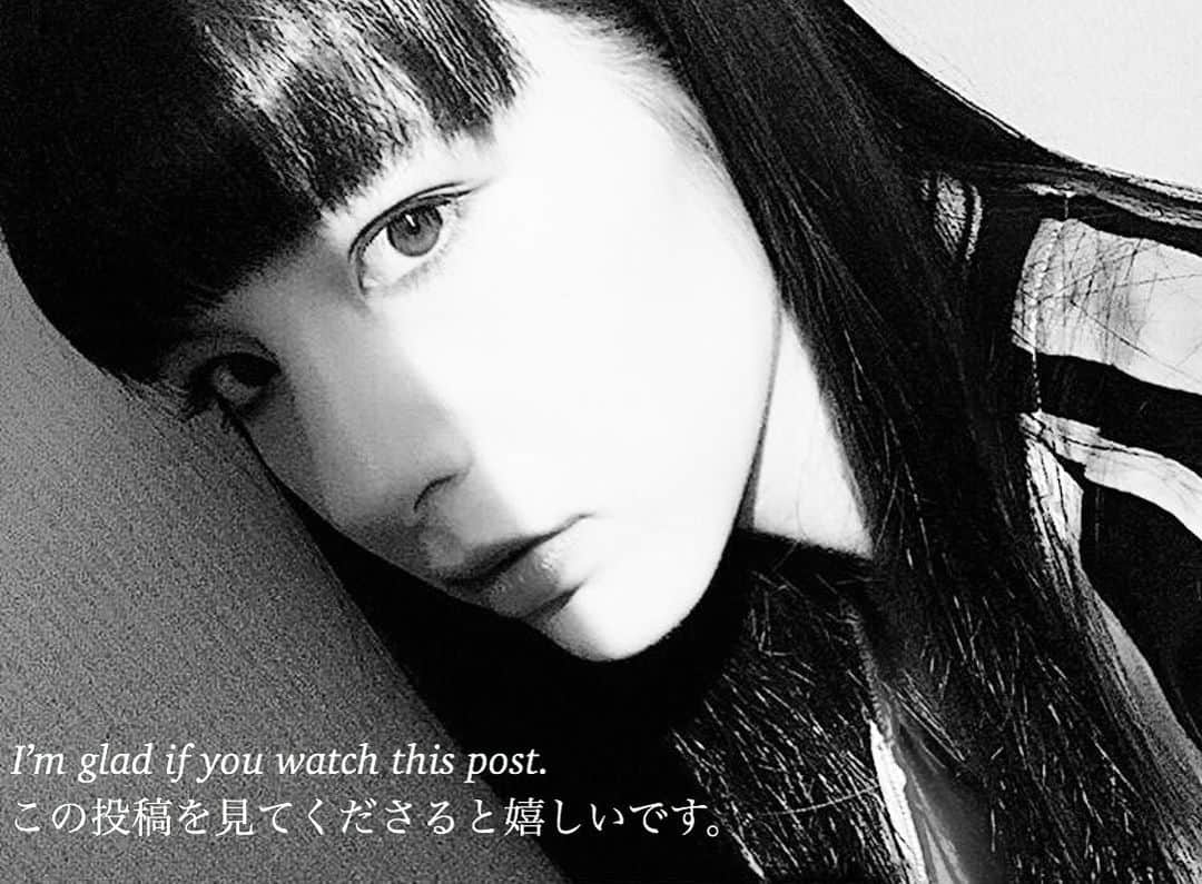 佐生雪のインスタグラム：「When I was younger than now. It was about 7 years before and before I join my talent agency, I was filled with confidence. I didn’t know about social things then I thought I could do anything at that time. I had a particular purpose. Of course, I often felt down, nevertheless I believed in myself. Compared to that, I know I’m getting less confidence.  I’m afraid of doing something. Fear and worry are with me every time. It’s difficult to say here, but I know the reason. I can’t rely on someone, I don’t have people who I can consult with because I need rather courage to do it. I’m differently weak than before. I’m so worried about my future. So I have a favor to ask you. please don’t lose yourself. Be kind to yourself. Think yourself first. Listen to your heart voice. I hope I can talk to you about my past and reason someday. 私がまだずっと若いとき、事務所に入りたての時、私は今より自分に自信があった。今より強かった。無知で、きっと私ならやれば出来ると思ってた。明確な目的もあったから。勿論、よく気を落としたりもしたけれど、自分を信じていた。それに比べて、今は自信を失っていっていることが分かる。 何かをする事が怖くて、恐怖と不安がいつも私の横に一緒にいる。この場で伝えるのは難しいけれど、理由は解ってるの。誰かを頼る事も出来ず、相談をする事も出来ない。私には凄く難しいこと。凄く勇気のいる事。 私自身の未来がとても不安で仕方ない。 だから、お願いがあります。あなたは、あなた自身を見失わないで。自分に優しくして。自分を1番に考えて、自分の心の声を聞いてあげて。 いつか私の過去や、その理由を話せる時が来たら嬉しいです。 #loveyourself #voice」