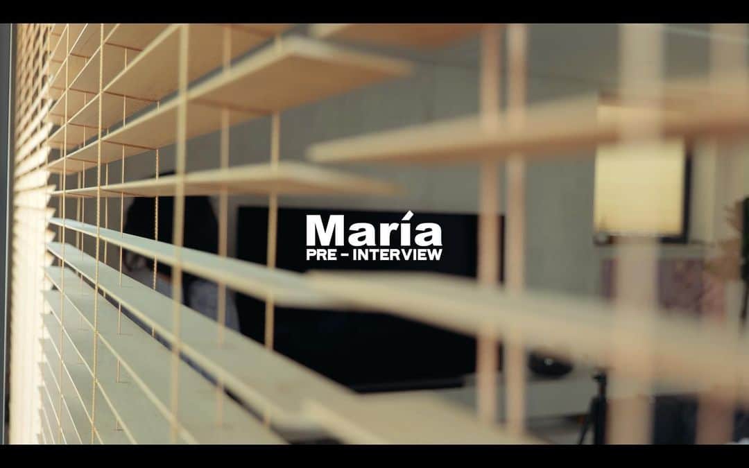 Mamamooさんのインスタグラム写真 - (MamamooInstagram)「. [#화사] - 1st Mini Album [María]  PRE-INTERVIEW COMING SOON✌🏻 - 2020.06.29 6PM RELEASE✔ - #HwaSa #1st_Mini_Album  #María #200618_12PM✌🏻」6月18日 0時00分 - mamamoo_official