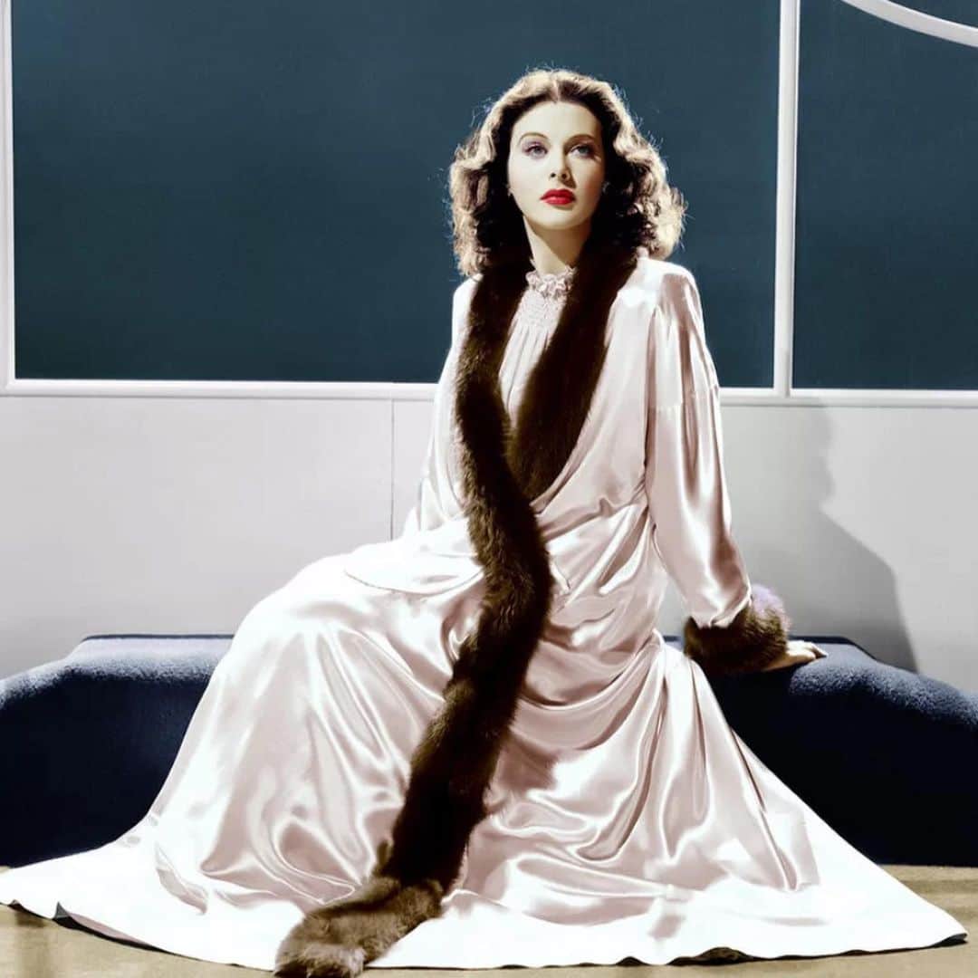 Abby Chenのインスタグラム：「Heddy Lamarr🧚‍♀️」