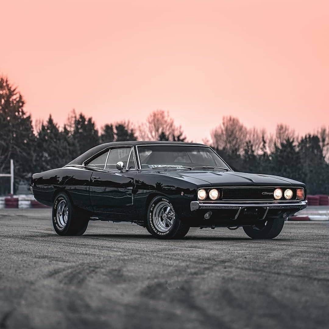 Classics Dailyさんのインスタグラム写真 - (Classics DailyInstagram)「#ClassicsFeature _____ A bit of a raked stance fits this Charger perfectly. Credit: @mdanesh_photo _____ #classiccar #musclecar #hotrod #protouring #prostreet #restomod #classicsdaily #streetrod #streetcar #customcar #hotrods #streetrods #mopar #charger #dodge」6月18日 0時05分 - classicsdaily