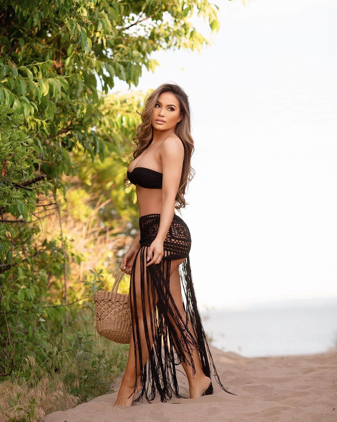 ダフネ・ジョイのインスタグラム：「Sending my love ❤️ @fashionnova fashionnovapartner」