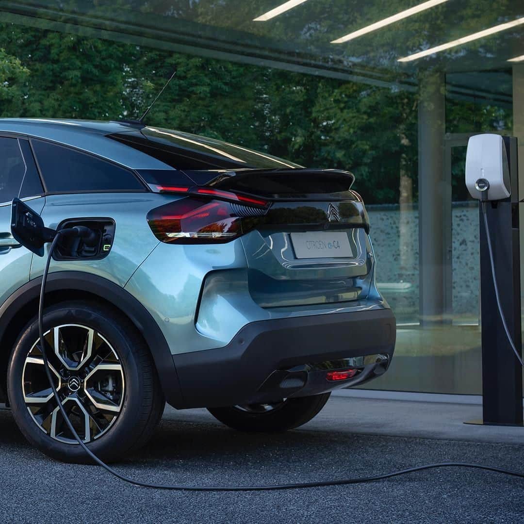 Citroënのインスタグラム：「Charge your batteries ⚡ New Citroën ë-C4 - 100% ëlectric. World Premiere June 30th. Ready for a new start? #ËlectricForAll #InspirëdByYouAll #New #Citroen #Car #Elegance #Design #Fashion #Comfort #Electric #Instacar #Carsofinstagram #Auto」