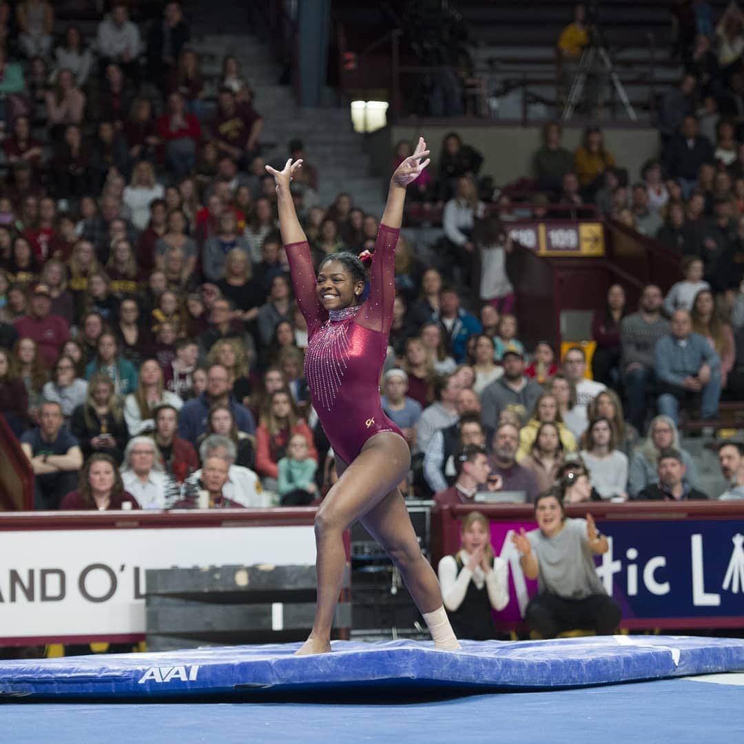Inside Gymnasticsさんのインスタグラム写真 - (Inside GymnasticsInstagram)「Our NCAA Senior Salute continues!!! @paigemwilli 👏👏👏 @gopherwgym ➡️See link in bio to order and subscribe to Inside Gymnastics!!! Use code INSIDER at checkout for 15% off!!! Photo by @gopherwgym  #insidegymnastics #magazine #bettertogether #athletes #seniors #salute #strength #beautiful #love #resilience #shine #instagood #picoftheday」6月18日 1時44分 - insidegym