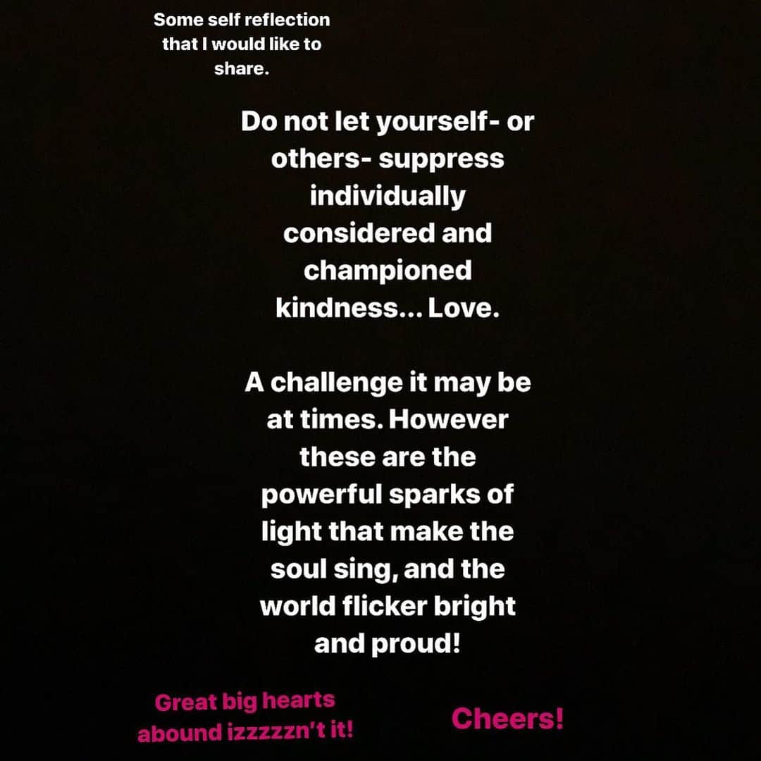 のインスタグラム：「Wanted to share some reflection. Thanks for reading. Mucho love!」