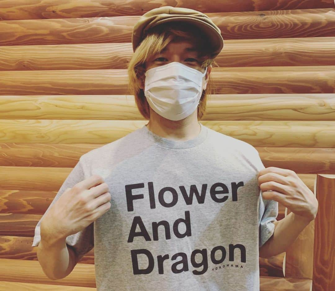 タクマ さんのインスタグラム写真 - (タクマ Instagram)「久しぶりに集まったらTシャツが全部ライブハウスのドネーションで激アツでした。  #京都GATTACA #横浜F.A.D #町田CLASSIX」6月18日 11時34分 - takumamitamura