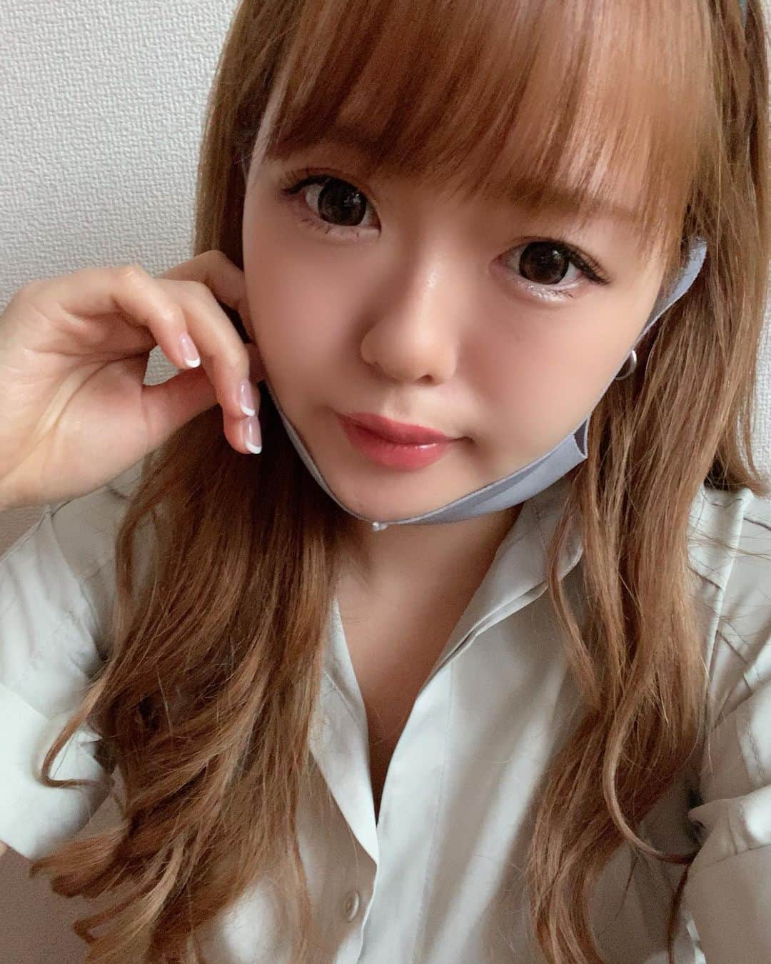 のインスタグラム：「なんでヤバイ出勤しないのって 太ってるから出たくないんだよ！！笑 病んでるわけでも辞めるわけでもないよ🤣 、 ３０日のヤバイ楽しみに筋トレ頑張っております💪💪 会いに来てね🏃‍♀️❤️ 、  #burlesqueannexyavay #バーレスク東京 #バーレスクヤバイ  #長身女子 #高身長女子 #シールエクステ　#キックボクシング #げき太り #リバウンドからの再スタート」