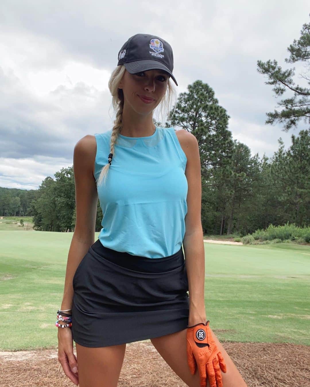 Elise Lobbさんのインスタグラム写真 - (Elise LobbInstagram)「What’s one course you want to play one day?!?! 👇🏼👇🏼👇🏼⛳️ my dream is Augusta 🤩🤤 fun day at Dormie Club! It’s amazing here! 6 clubs.. 1 membership. checkout LINK IN BIO! #golf #dormienetwork」6月18日 4時15分 - eliselobb