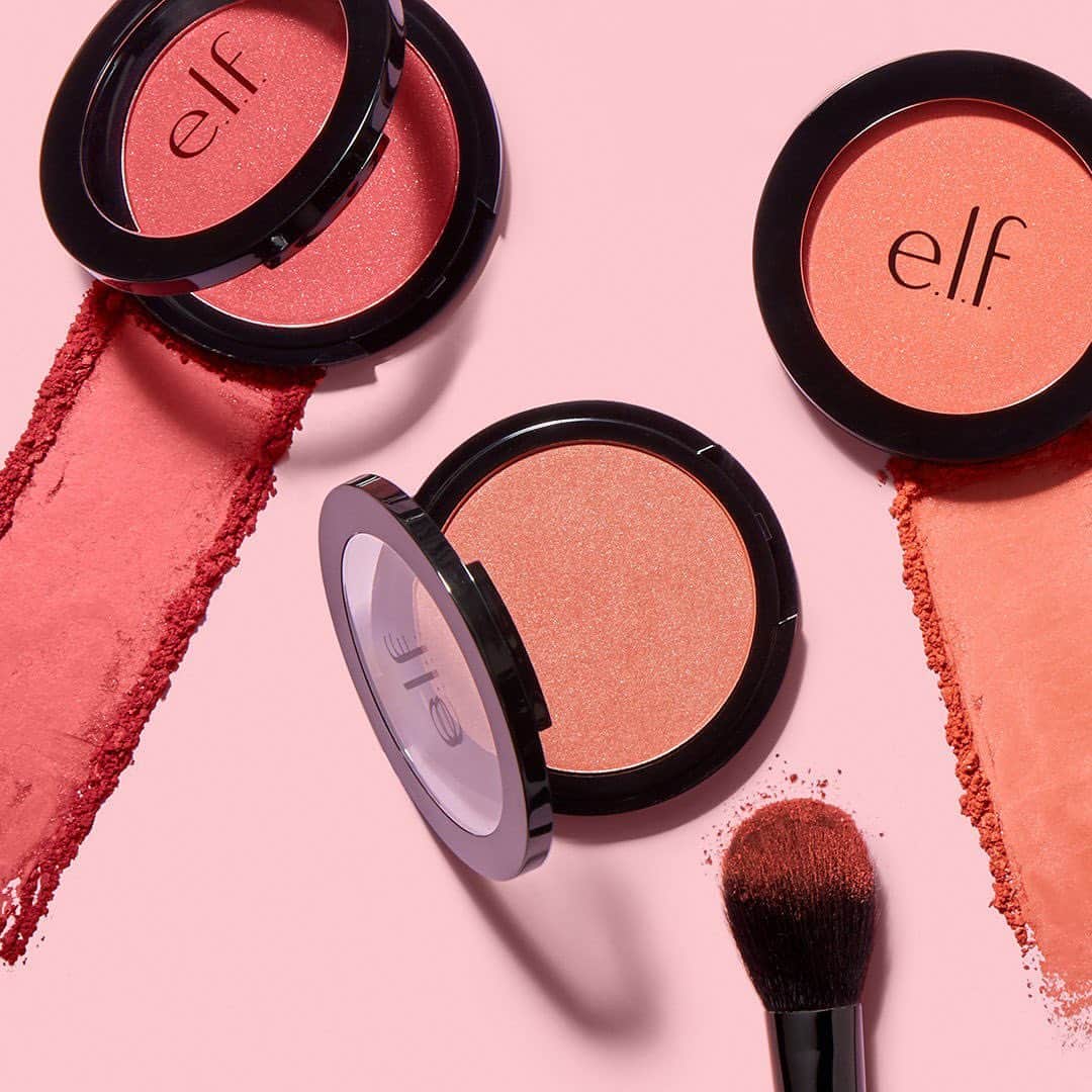 e.l.f.さんのインスタグラム写真 - (e.l.f.Instagram)「Sizzlin' savings just in time for summer on elfcosmetics.com! Get 60% off select beauty - including the Primer-Infused Shimmer Blush for $2.40! Click on the #linkinbio to shop ☀️#elfingamazing #elfcosmetics #crueltyfree #vegan」6月18日 4時21分 - elfcosmetics