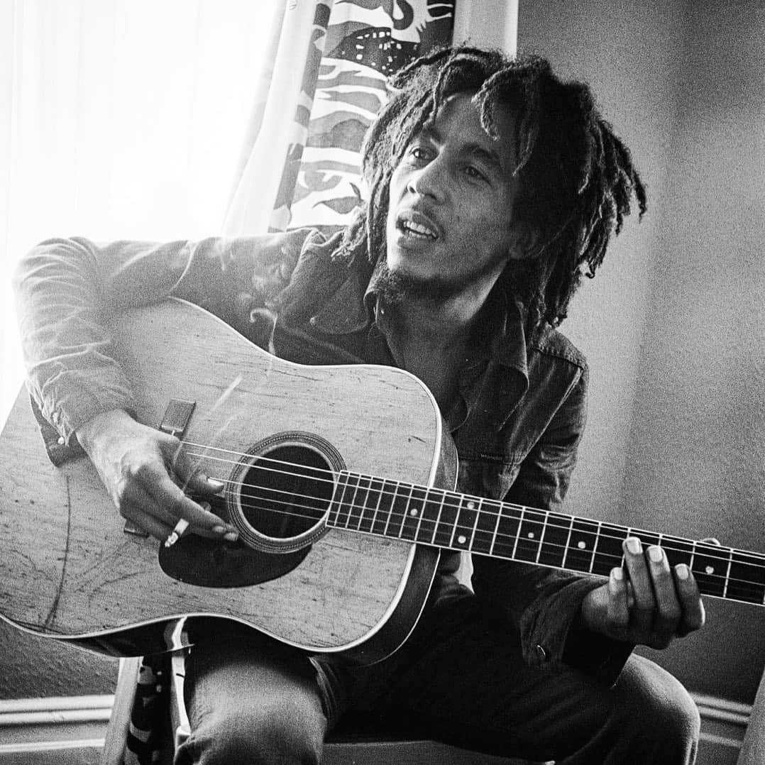 ボブ・マーリーさんのインスタグラム写真 - (ボブ・マーリーInstagram)「On this day in 2010, Bob Marley was inducted into the Songwriters Hall Of Fame! #todayinbobslife #bobmarley75 . 📷 by Adrian Boot ©️ Fifty-Six Hope Road Music Ltd.」6月18日 6時09分 - bobmarley