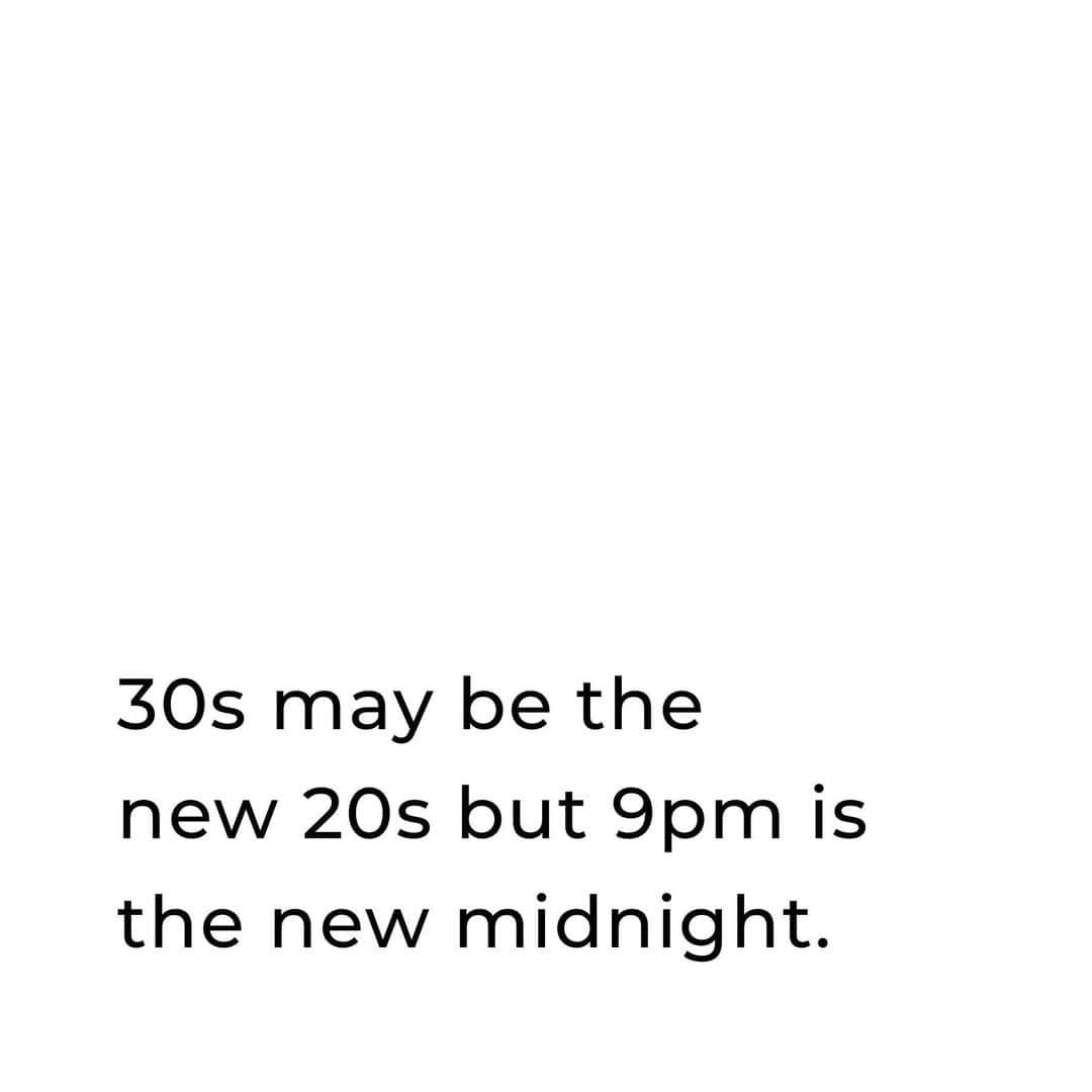 ケイラ・アイトサインズさんのインスタグラム写真 - (ケイラ・アイトサインズInstagram)「9pm...? If I could I would go to bed at 8pm every night #mumlife 😂😴 ⁣ ⁣ www.kaylaitsines.com/SWEATchallenge ⁣ ⁣ #BBGathome #SWEATathome」6月18日 6時30分 - kayla_itsines