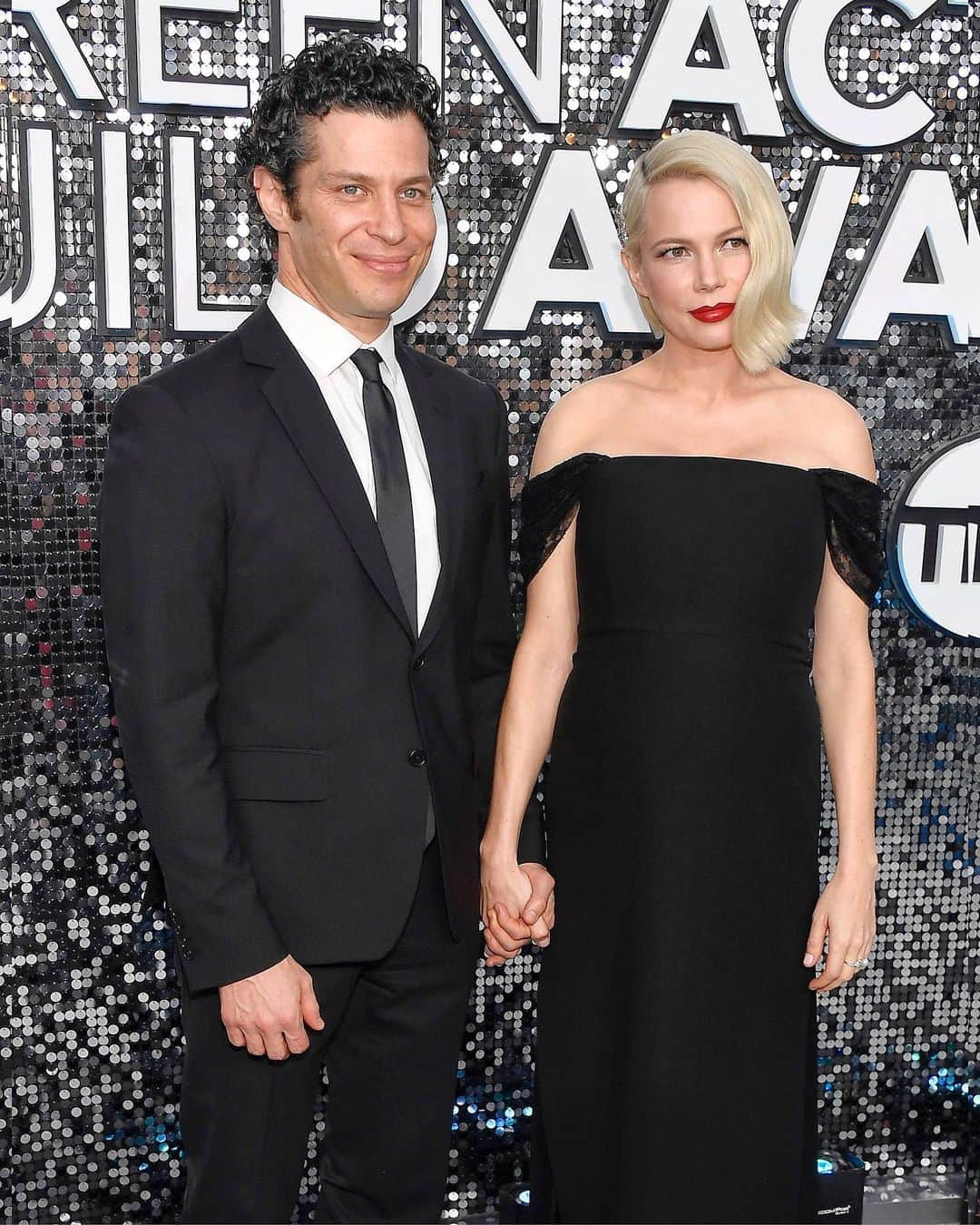 Just Jaredさんのインスタグラム写真 - (Just JaredInstagram)「Michelle Williams has given birth to her first child with husband Thomas Kail Tap this pic at the link in bio for all the details! #MichelleWilliams #ThomasKail Photos: Getty」6月18日 8時19分 - justjared