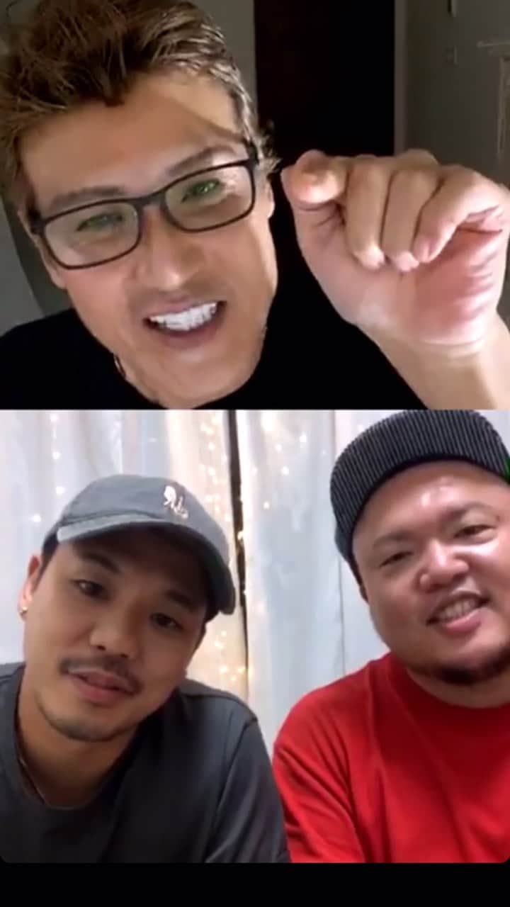 HIPPYのインスタグラム：「14年ぶりのプロ野球復帰を目指し その挑戦を楽しみ、キラキラな スーパーヒーロー新庄剛志さんツーさん！﻿ ﻿ 広島市民球場でボールボーイで話しかけてくださった日以来の﻿ インスタグラムでの再会﻿ ﻿ 新庄さんから頂いた『久しぶり』と『広島（カープ）行きたい』は宝物です﻿ 新庄さんのファンの方からもたくさん暖かいメッセージとご縁いただき感謝です﻿ ﻿ とても夢のような時間でした﻿ ﻿ 日本でのトレーニングでのバッティングピッチャーに任命頂いたので﻿ 球速70キロを70球投げられるよう肩を温めていきます♪﻿ ﻿ 新庄さんはもう１度プロ野球選手になります﻿ 僕もTEEも歌でトップになります﻿ ﻿ なりたいじゃなくて、なる！﻿ ﻿ 素晴らしいご縁に感謝﻿ ﻿ 明日はプロ野球開幕！﻿ そのあとはHIPPYの生配信LIVEなんかいかがでしょうか﻿ ﻿ 6/19（金）21:30〜　HIPPY YouTube生配信LIVE﻿ 広島の夜景をバックに、ピアノ演奏とHIPPYのセッション﻿ https://www.youtube.com/watch?v=koR38NugPAs﻿ ※プロフィールのURLから是非！ ﻿ お楽しみに！﻿」