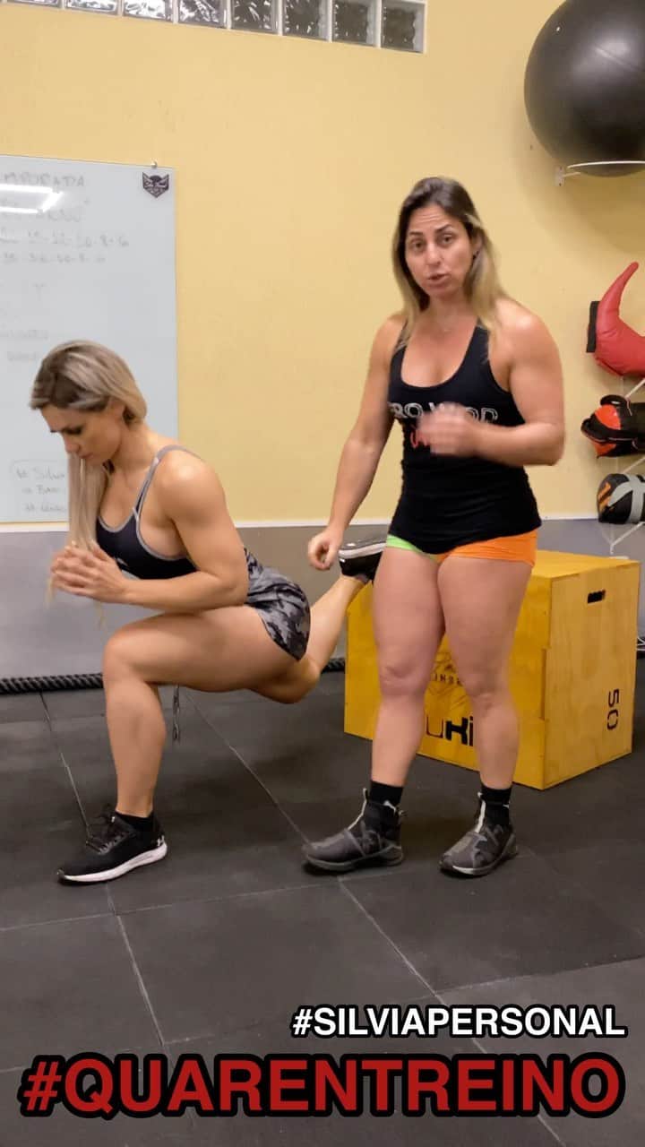 のインスタグラム：「Com a minha BRABINHA @silvia.personal - série no perfil dela, já sigam 🆗 Direção @erikafc82  Como estamos de treino de glúteos por aí hein?? Look @mariagueixasports  Atleta @newmillenoficial  #barbiemonstro #silviapersonal #treinodegluteos #retomandooshape」