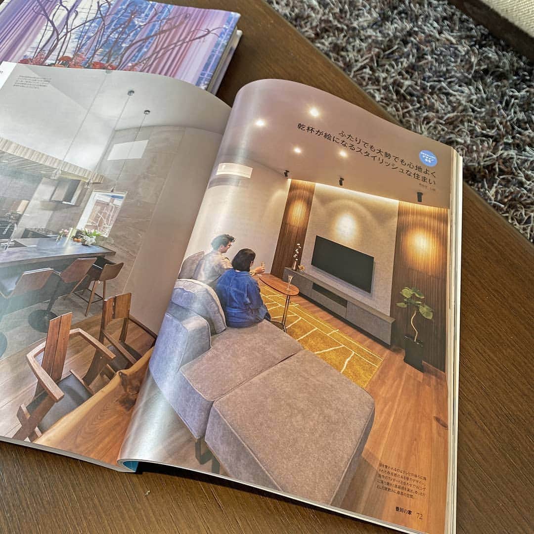 OUKEN DESIGN - 株式会社旺建さんのインスタグラム写真 - (OUKEN DESIGN - 株式会社旺建Instagram)「. ＼雑誌に掲載されました！／ . OUKENDESIGNの最新施工事例も掲載されている、香川県の家づくりバイブル #香川の家 好評発売中です！ . 書店で見かけた際には、ぜひご覧ください。 . . ---------------------------- 住まい作りのご相談はこちらから➡︎ @oukendesign ---------------------------- . . #香川の家 #岡山の家 #施工事例 #施工例 #こだわりの家 #のんびり暮らす #くつろぎ空間 #理想の家 #家づくり #マイホーム #マイホーム計画中 #マイホーム記録 #デザイン住宅 #注文住宅 #ouken #旺建」6月18日 10時39分 - oukendesign