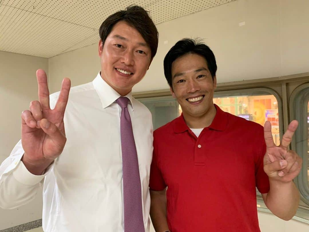 天谷宗一郎さんのインスタグラム写真 - (天谷宗一郎Instagram)「『新井さんの元気出して頑張っていきましょう‼︎』 カープ開幕3時間SPご覧くださりありがとうございました♪ 今年も選手に熱い声援を宜しくお願いします！！ #carp #rcc  #３時間sp  #元気出して頑張っていきましょう #新井貴浩 さん #初MC #見習いたい  #青山高治 アナウンサー #河村綾奈 アナウンサー #石田充 アナウンサー #スタッフのみなさん  #ありがとうございました  #天谷宗一郎」6月18日 11時01分 - soichiroamaya