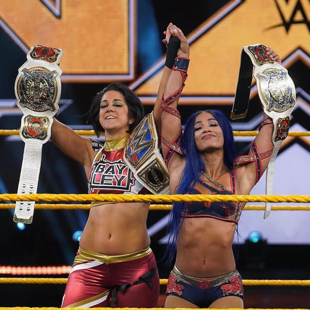 WWEさんのインスタグラム写真 - (WWEInstagram)「@sashabankswwe & @itsmebayley retain their Women’s Tag Team Titles in a THRILLER over @shotziblackheart & @tegannoxwwe_! #WWENXT」6月18日 11時04分 - wwe