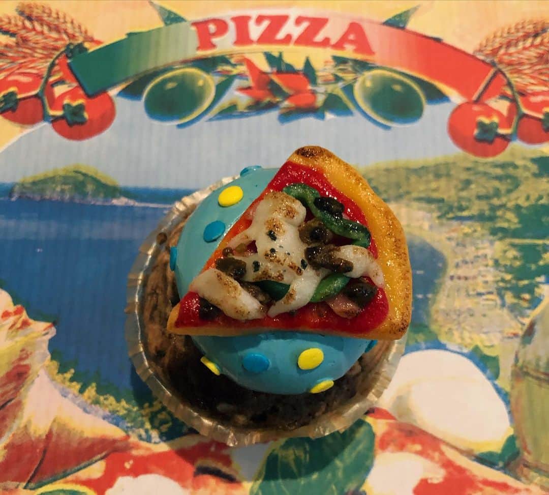 イガラシさんのインスタグラム写真 - (イガラシInstagram)「🍕🍰🔚 #pizza #pizzacake」6月18日 11時07分 - ygarshy