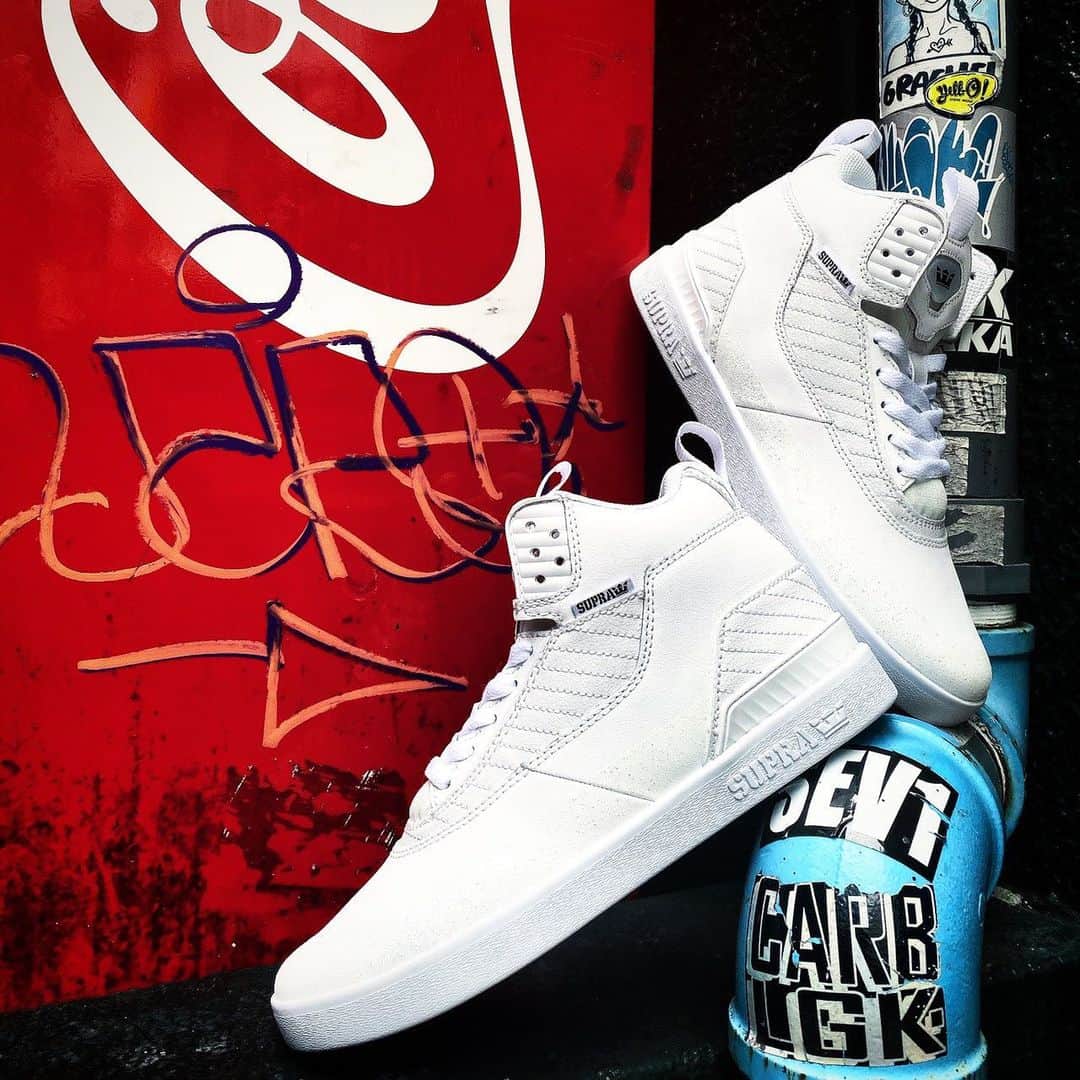 SUPRA TOKYOさんのインスタグラム写真 - (SUPRA TOKYOInstagram)「【PENNY PRO】 -WHITE WHITE- . STORE & ONLINE . #supratokyo  #sneaker #pennypro」6月18日 21時00分 - supratokyo