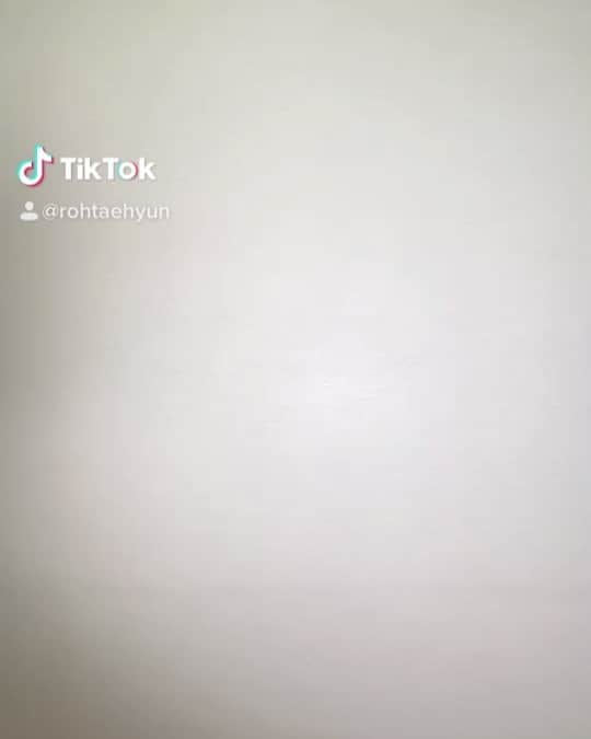 のインスタグラム：「잘못올렸눼;;창피하다;;」