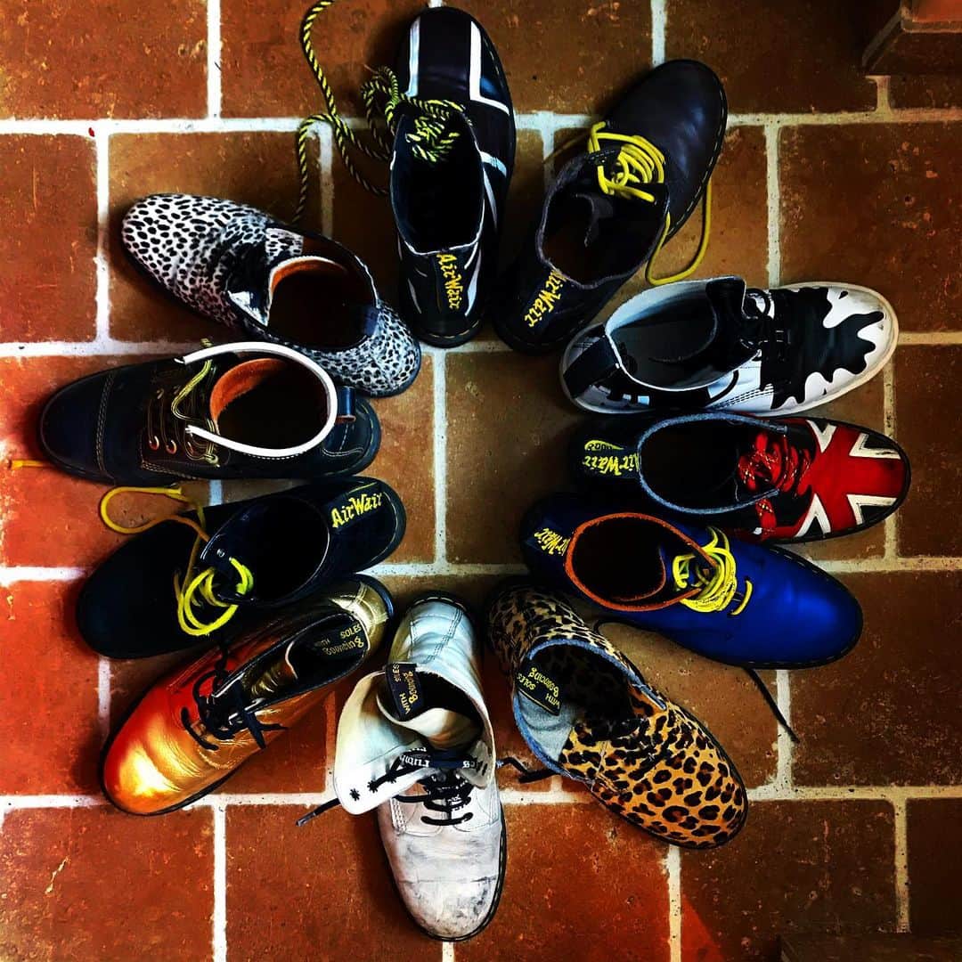 Ju-kenのインスタグラム：「Happy 60th anniversary ✨ We love docs 🍻  Thanxxx maxxx @dmiharajuku #docs #drmartens #anniversary #60th」