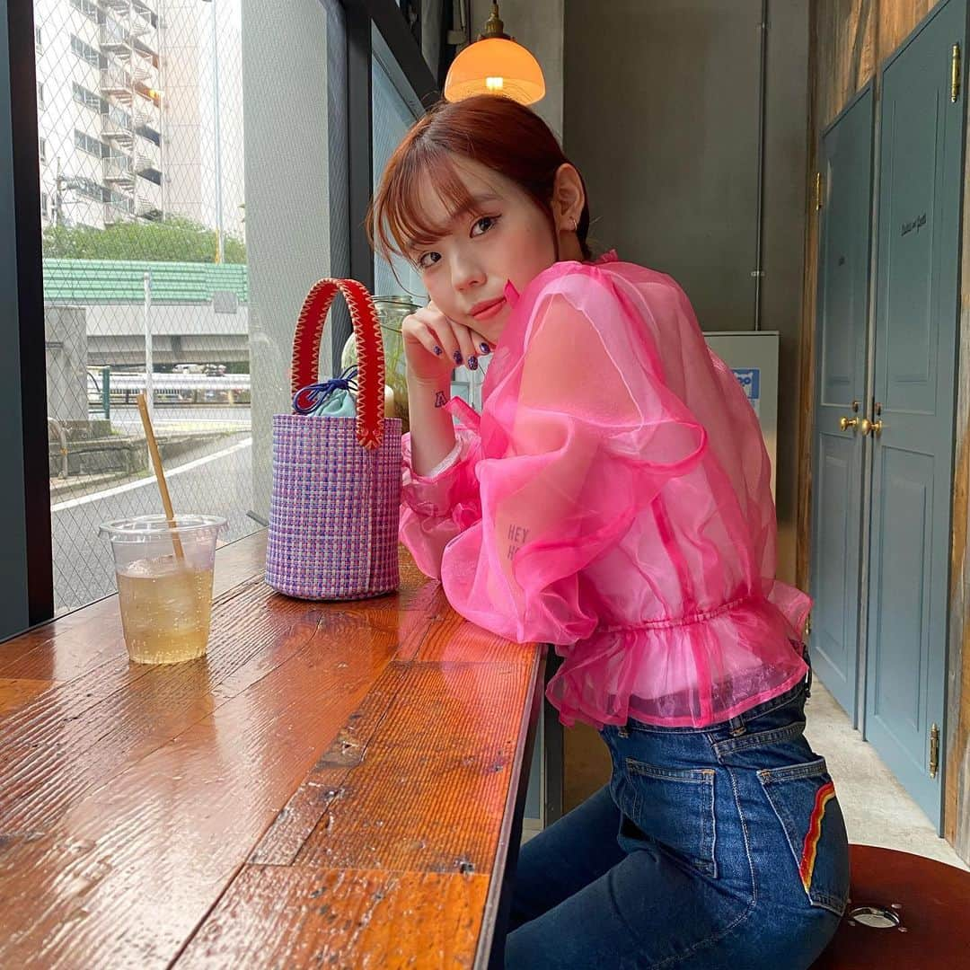 瀬戸あゆみさんのインスタグラム写真 - (瀬戸あゆみInstagram)「Today's me🎀🌈❤️﻿ 今日のコーディネート、めちゃくちゃお気に入り！﻿ ﻿ 夏のコンセプトに、﻿ "すきな自分に着替えて﻿ 今年もたくさんのドラマを作ろう。"﻿ という一文があるのですが、本当にそんな気持ち。﻿ いつだってすきな自分でいたいね。More Self Love!💗﻿ ﻿ #dearsisterhood #casselini #theskips ﻿ #ayumi_outfit ﻿ ﻿ ﻿ 全身自分で作ったお洋服でこんな気持ちになれるなんて、幸せ者だなあ。小躍りしたくなるよ💃🎶」6月18日 21時34分 - setoayumi