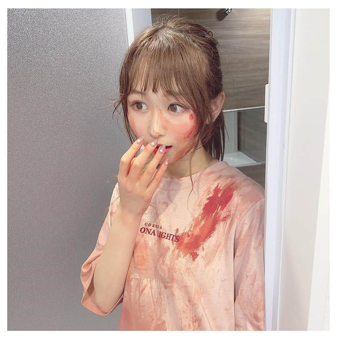 浦西ひかるさんのインスタグラム写真 - (浦西ひかるInstagram)「びっくりしてる顔してるけどよく考えたらびっくりされる側の人間やった🔥 . . ここ最近UPされたYouTubeで1番ノリノリやった撮影（笑） 『もしも彼女がお風呂場で事故って血塗れで倒れてたら』ドッキリ。 . 血のり楽しいのでおすすめです笑笑笑笑 Amazon様で買えます笑笑 . #おたひかチャンネル」6月18日 21時43分 - uranishihikaru