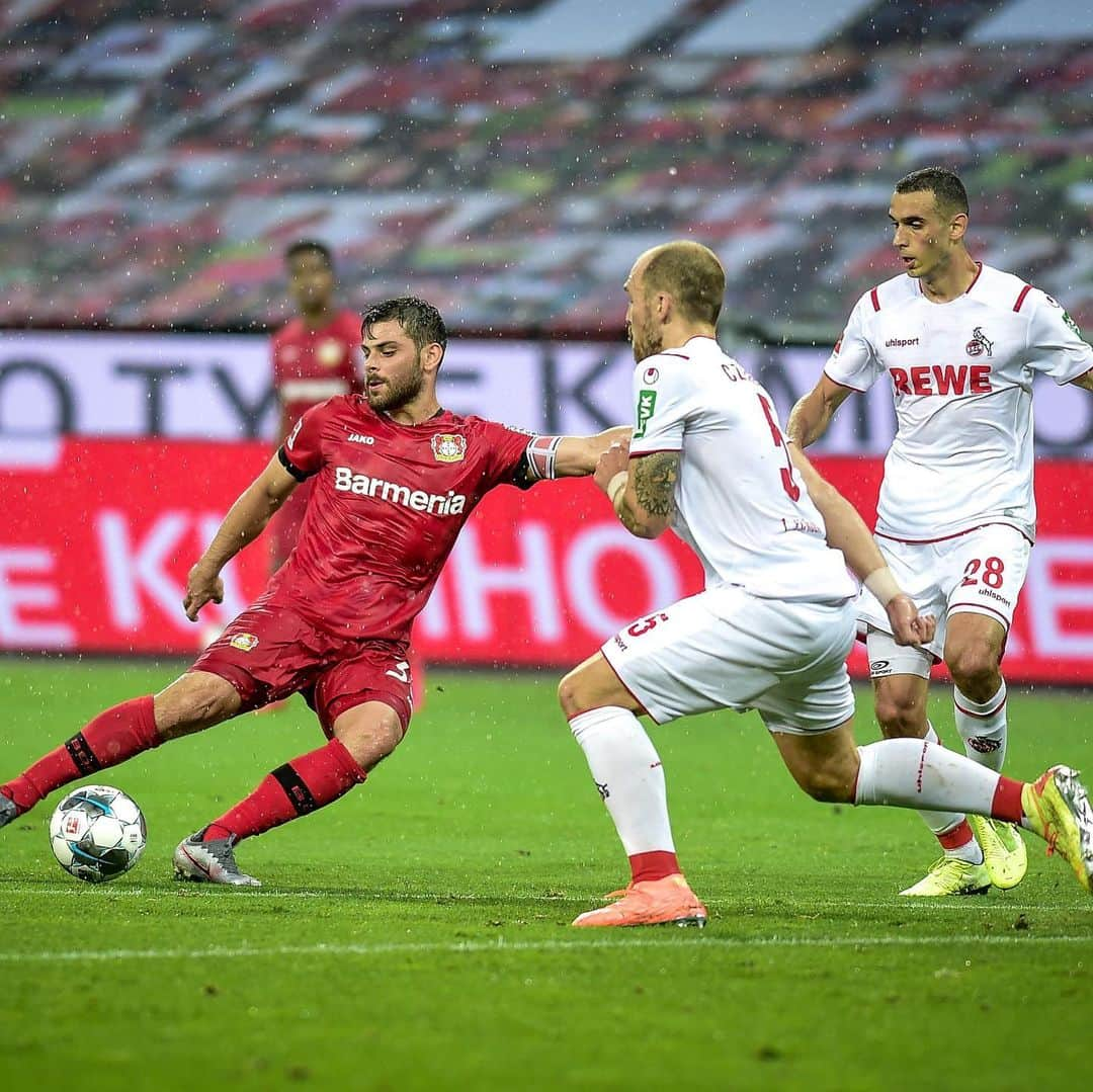 ケヴィン・フォラントさんのインスタグラム写真 - (ケヴィン・フォラントInstagram)「DERBYSIEGER ⚫️🔴 #stärkebayer」6月18日 21時53分 - kevin_volland