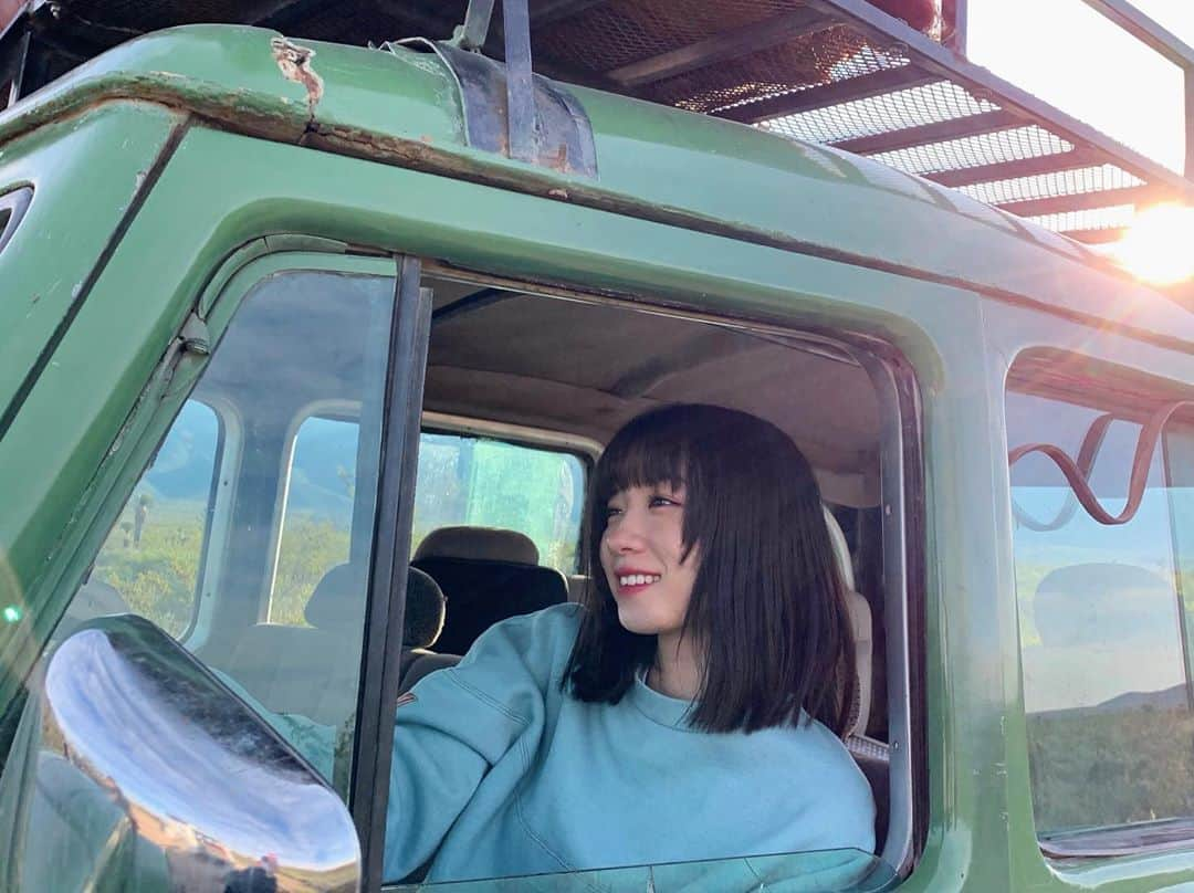 永野芽郁さんのインスタグラム写真 - (永野芽郁Instagram)「. ジープを運転してる風の永野さん🚗 #永野芽郁nocambia #naganomei_nocambia #永野芽郁 #nocambia」6月18日 21時45分 - naganomei_staff