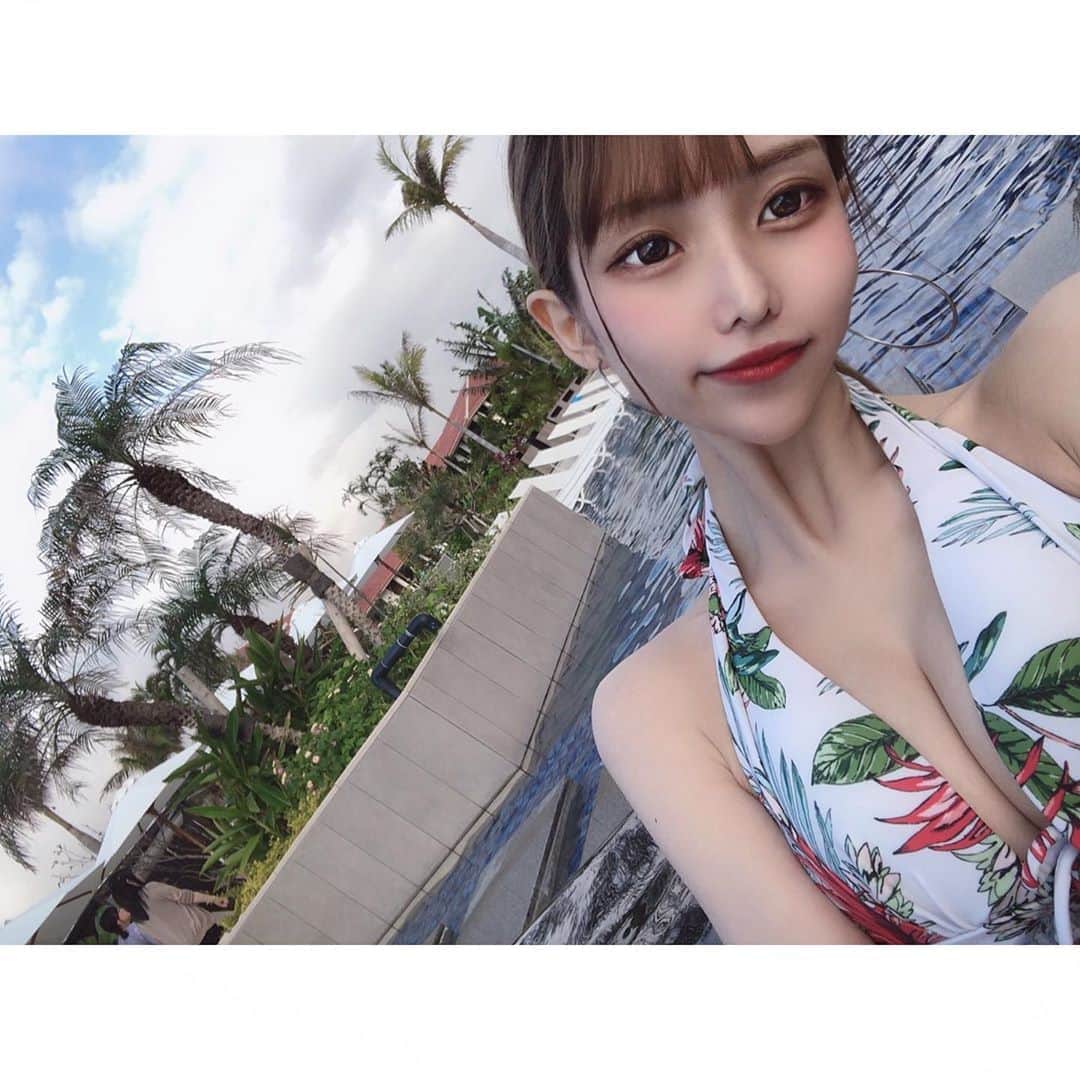 のインスタグラム：「載せてないver.💘タイミング見て物件見に行こうかな、、誰か教えて👼  #沖縄#沖縄移住#沖縄好きな人と繋がりたい#水着#筋トレ女子#フィットネス#モデル#腹筋女子#格闘技#プロテイン#美容#美脚#トレーニング#筋トレ好きと繋がりたい」