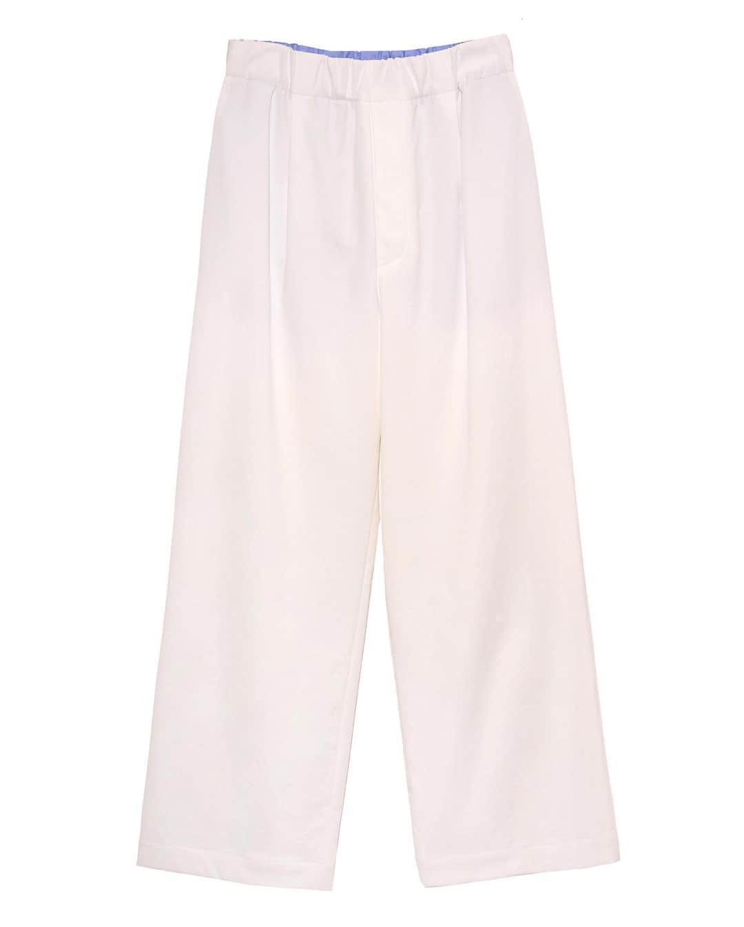 オーガニックバイジョンパトリックさんのインスタグラム写真 - (オーガニックバイジョンパトリックInstagram)「A look back at our Spring Summer 2009 collection. Still craving pleated front white pants!?!? Check out this pair from @maisonjejia, available on our webstore.  #organicbyjohnpatrick #jporganic #whitepants #oversizedwhitepant #pleatedfrontpant #jejia #Ss09」6月18日 22時04分 - jporganic