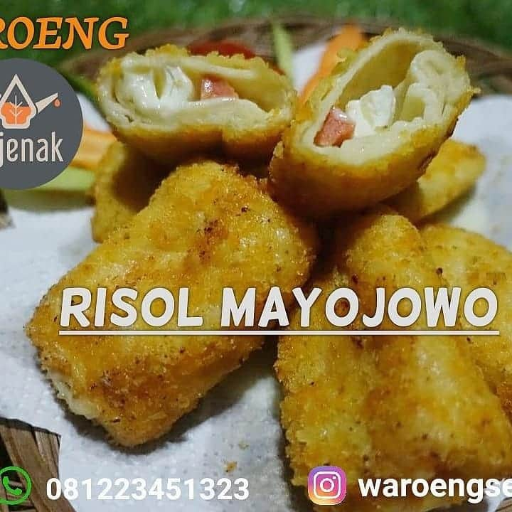 Vicky Shuさんのインスタグラム写真 - (Vicky ShuInstagram)「Jadii ada menu baru super enak di @waroengsejenak ayang kalasan dengan rasa autentik jowo asli. Manis gurihnya nikmaat banget. Akan segera aku review yah simak di stories akuh. Nah untuk wilayah Jakarta, Bintaro dan sekitarnya sudah bisa langsung order. Dan kabar gembira untuk Bandung open PO hari ini sampai jam 12 untuk dikirimkan besok atau sampai Sabtu untuk diterima hari Minggu. Langsung chat admin yaah. Nikmatttt tak terkiraa ❤」6月18日 13時13分 - vickyshu