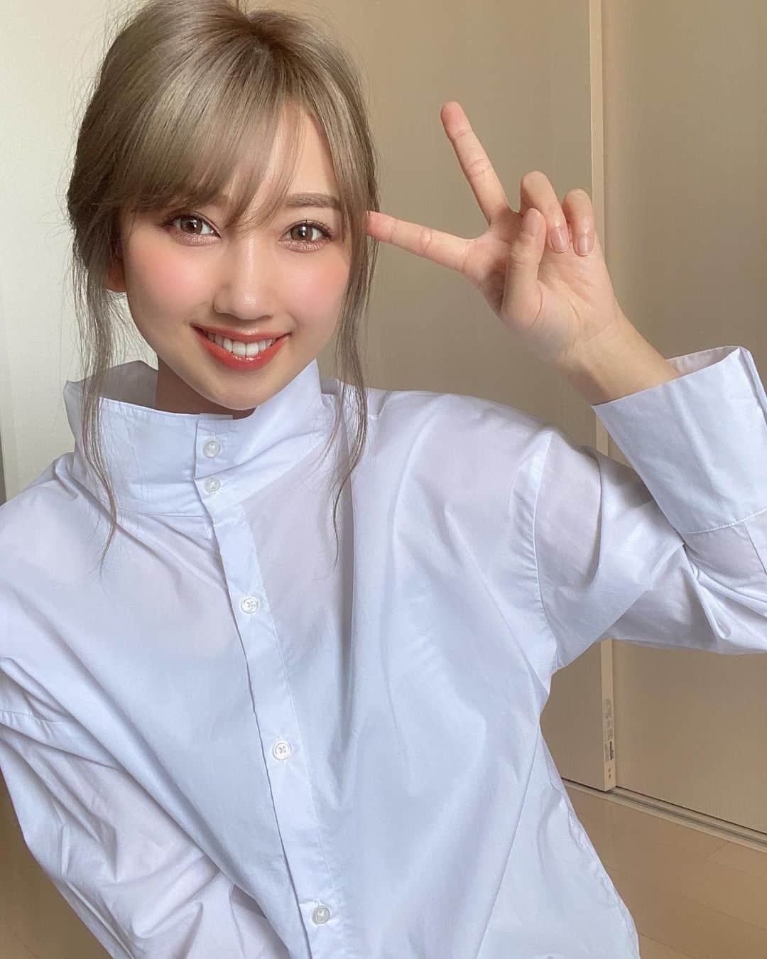 YUMIKAのインスタグラム：「だいぶ更新空いちゃった😉💦 ゆみかはというと超元気です🙂☀️ インドア生活に更に磨きが掛かりまして 休日は縦になってるより横になってる時間の方がすっごく長いです( 'Θ')✨ 6月も半分頑張りましょね🥺⭐️ #cyberjapan #cyberjapandancers #サイバージャパン #サイバージャパンダンサーズ #cjd_yumika」