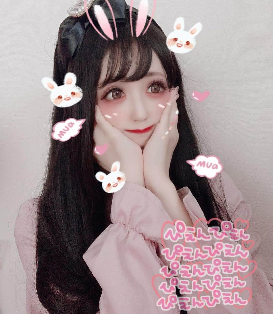 桜咲姫奈さんのインスタグラム写真 - (桜咲姫奈Instagram)「黒髪ちゃん🐰🎀 加工しまくってるからあれだけど 実際おばけだった🥱🥱🥱ww 果たしてあたしはこれで 外歩けるのか← ･ #princessmelody #プリメロ #marscoordinate #お洒落さんと繋がりたい #お洒落好きな人と繋がりたい #お洒落好き#今日のコーデ #プリメロコーデ #マーズコーデ #楽チンコーデ #プチプラコーデ #リンクコーデ #量産型 #好きな物着たい」6月18日 14時55分 - himena_ousaki