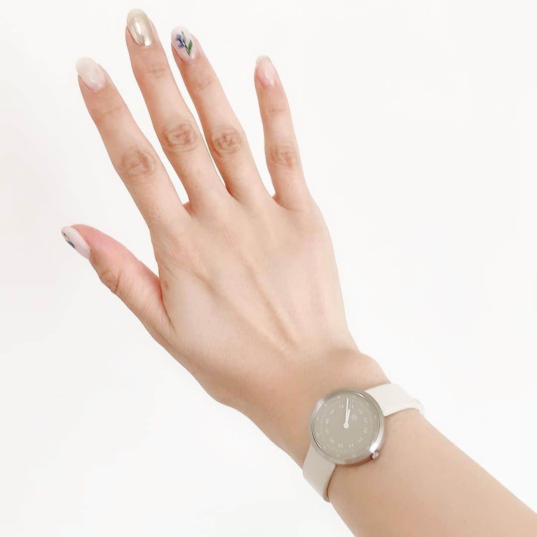 hamster_mocoさんのインスタグラム写真 - (hamster_mocoInstagram)「ボク好みのオシャレな時計でち⌚🐹✨ ･ MABEN @mavenjapan  様の素敵な腕時計のモニターをさせて頂きました☺️ ･ SMOKE GREEN OFF WHITE 28mm ･ 10％offクーポンコード 【⠀asahifk 】 ･ シンプルな小さめのフェイスがアクセサリー感覚で普段着にも取り入れやすい素敵なデザインです💫 ･ #マベン#マベンウオッチズ#時計#腕時計#mavenwatches ･  #ハムスターふく#ハムスター#ジャンガリアンハムスター#ジャンガリアン#パイドハムスター#パイドジャンガリアン#ジャンガリアンパイド#ふわもこ部 #モフモフ#ペット#ハムスタグラム #hamster#djungarian#hamstagram#hammy#happy_pets#PET_OF_OUR_WORLD#igersjp#ig_japan#instapet#weeklyfluff#kawaii#cute#仓鼠#정글리안」6月18日 15時00分 - asahi.fl