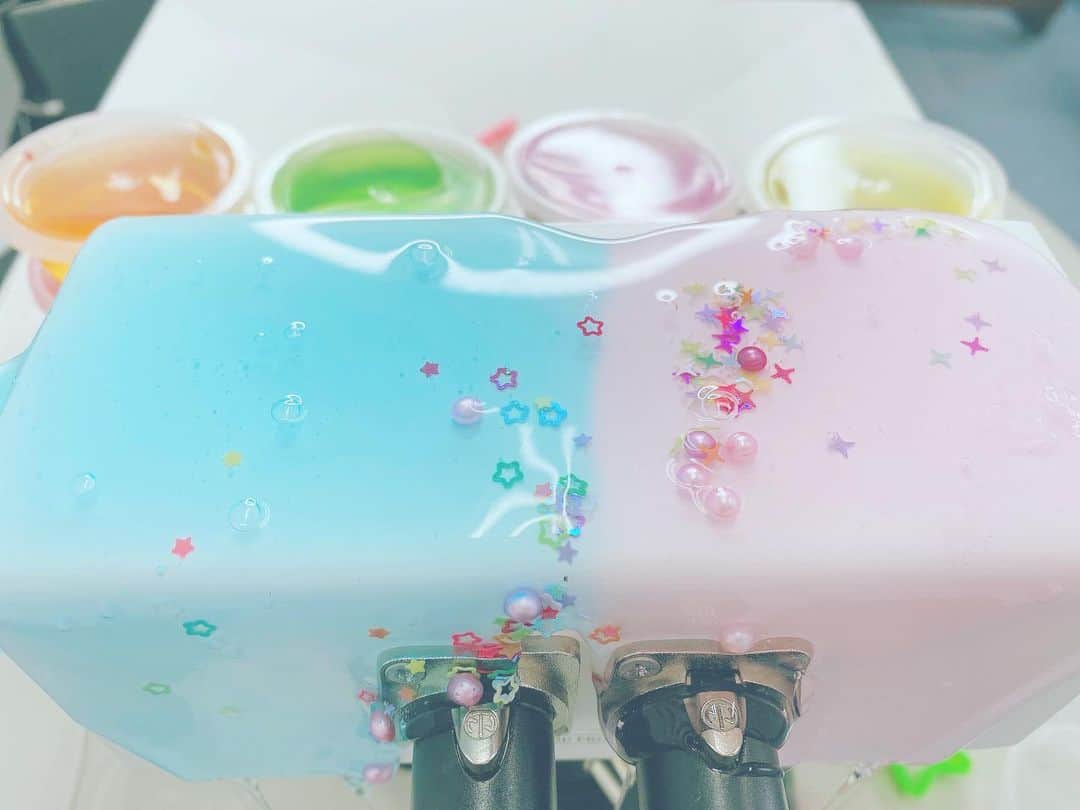 金久保マユ（ぼんぼん）のインスタグラム：「今日公開する動画のヒント🤫 . . . #asmrsounds #asmr #YouTube #YouTuber」