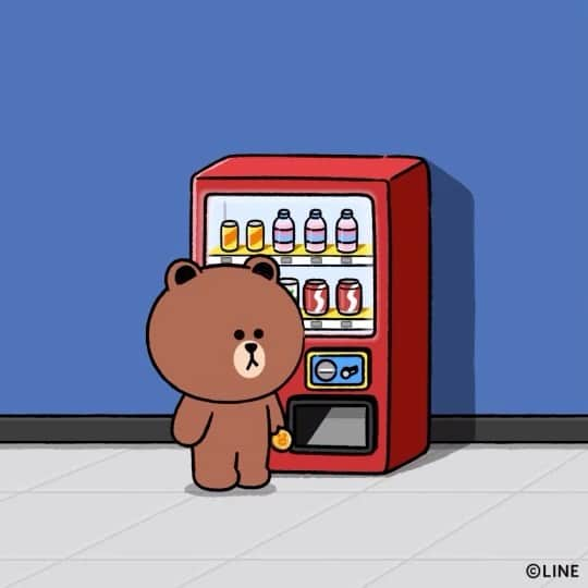 LINE FRIENDS_JPのインスタグラム：「はあ…中身がない… ​ #また #やられた #いたずら #自販機 #ブラウン #サリー  #BROWN #SALLY #LINEFRIENDS」