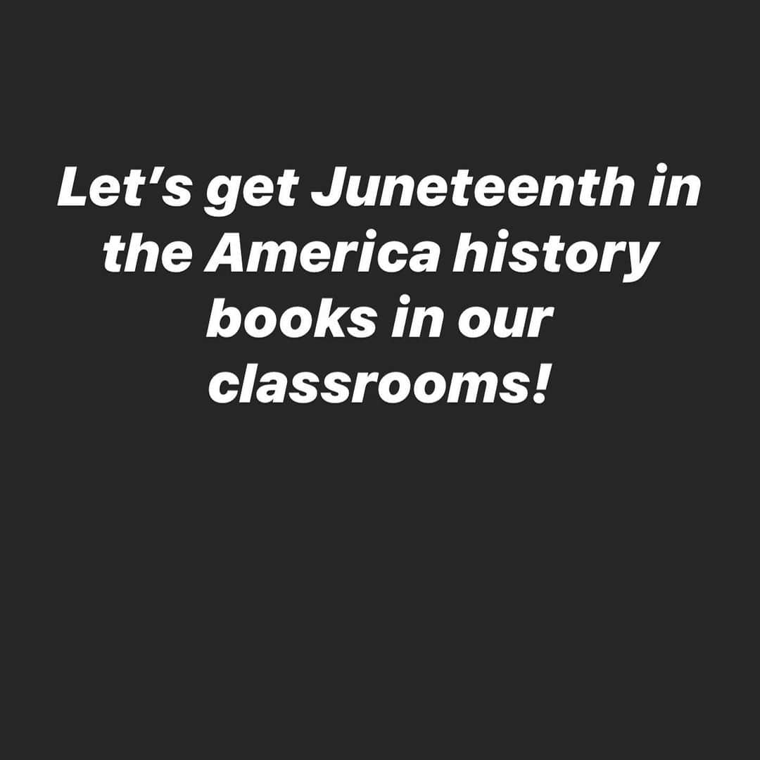 エリカ・キャンベルさんのインスタグラム写真 - (エリカ・キャンベルInstagram)「While we’re changing things! #americanhistory #ourstorymatters #junteenth #historybooks」6月18日 22時26分 - imericacampbell