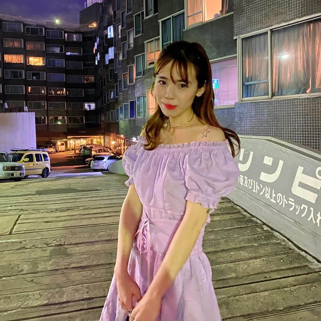 瀬戸あゆみさんのインスタグラム写真 - (瀬戸あゆみInstagram)「レースワンピ、ラベンダーカラー💜🍨﻿ ﻿ (iPhone11proの写り、夜なのに感動する……✨)﻿ #dearsisterhood」6月18日 17時46分 - setoayumi