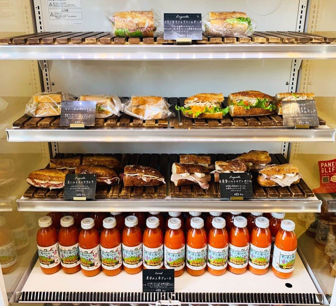 丘の上のパン屋 のグルメインスタ