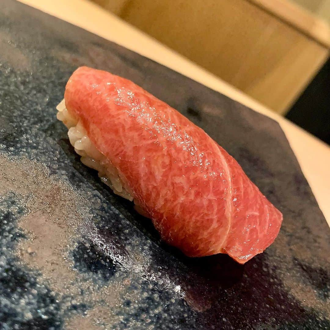 高瀬友規奈のインスタグラム：「Do you know June 18th is International Sushi Day? ・ ・ ・ ねぇ今日は国際寿司の日らしいよ、みんな知ってた？ #internationalsushiday」