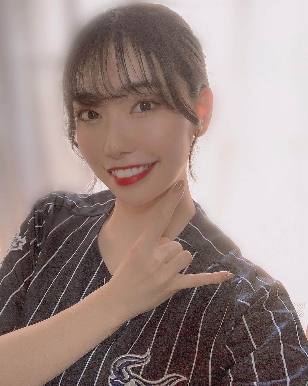 YUUKIさんのインスタグラム写真 - (YUUKIInstagram)「こんばんはっ！🐰💓 ﻿ ﻿ ﻿ ﻿ ﻿ 明日！開幕です！！！⚾️📣﻿ ドキドキワクワクしますね！！﻿ ﻿ ﻿ ﻿ ﻿ 6月19日（金）～21日（日）開幕3連戦のマスコット＆BsGirlsの出演情報が決定しています！﻿ ﻿ ﻿ ﻿ ﻿ さらに！﻿ ﻿ ﻿ ﻿ ﻿ "開幕3連戦特別企画 「BsGirlsパフォーマンス」インスタライブ生配信"﻿ があります！！﻿ ﻿ ﻿ ﻿ 配信アカウント→@bsg_bsgirls﻿ ﻿ ﻿ ﻿ ﻿ ・6月19日（金）16:30～	﻿ CHAL、INA、AMANE、NATSU、REINA、YUUKI、NANAMI﻿ ・6月20日（土）12:30～	﻿ MIYU、YUKINA、SAYAKA、MOEKA、YURINA、NUI、SAKURA﻿ ・6月21日（日）11:30～	﻿ CHAL、INA、AMANE、NATSU、REINA、YUUKI、NANAMI﻿ ﻿ ﻿ ﻿ ﻿ こちらもぜひ見ていただけたら嬉しいです！！🙏🏼😍﻿ ﻿ ﻿ ﻿ ﻿ 詳しくは球団公式HPをご覧ください！🙇🏻‍♂️﻿ よろしくお願いします！！⭐﻿ ﻿ ﻿ ﻿ 本当にいよいよ明日開幕です！！ ﻿ 本拠地京セラドーム大阪にて 18:00~PLAYBALL vs東北楽天ゴールデンイーグルス ﻿ 皆さん一緒にオリックス・バファローズにエールを届けましょう！！﻿💪🏼 勝利できますように！！🔥🔥﻿ ﻿ ﻿ ﻿ ﻿ #ORIX #buffaloes #bsgirls #bs2020 #baseball #プロ野球 #셀카 #좋아요반사 #instagood #instagram #instalike #follow #me #photography  #いよいよ #明日 #開幕戦」6月18日 19時58分 - yuuki_bsgirls_363