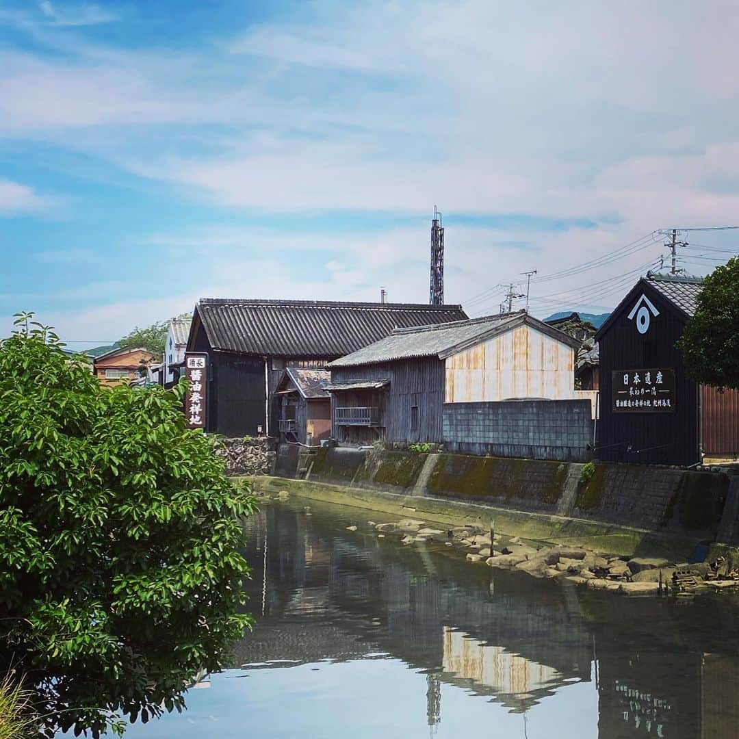 のインスタグラム：「#湯浅町重要伝統的建造物群保存地区 #角長醤油  #湯浅町の街並み  #unseenjapan #和歌山県 #湯浅町  #宿場町  #japantravel  #japanarchitecture  #instatrip  #湯浅  #instatravel  #日本遺産  #japanhouse  #日本建築 #artlovers #japan_daytime_view  #tripadvisorjapan  #japanculture  #japanesegirl」