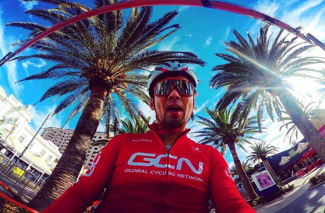 のインスタグラム：「今日はいい天気やったなぁ。 日本は梅雨だっけか？  #gcn #castelli #cyclingwear #cycling」