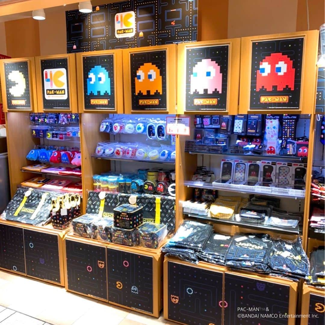 のインスタグラム：「東京駅K-SPOTにて明日からパックマンSTART🎮 #kiddyland  #キデイランド  #パックマン #pacman  #tokyo  #tokyostation  #東京 #東京駅 #いちばんプラザ  #ゲーム #🎮 #game  #japan #rétro」