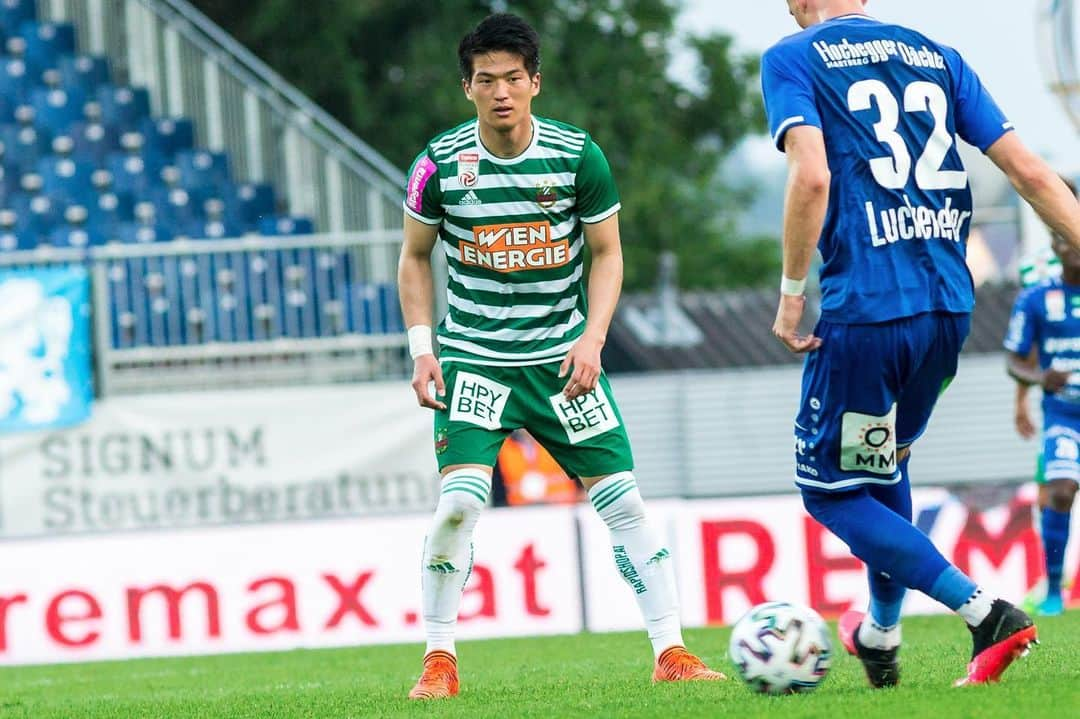 北川航也のインスタグラム：「. Nächste 👊 @red_ring_shots @skrapid1899 . #skrapid #rapidwien #scr  #kitagawa #北川航也」