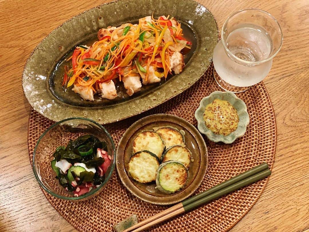 マスタードをまぶした子羊胸肉のレシピ